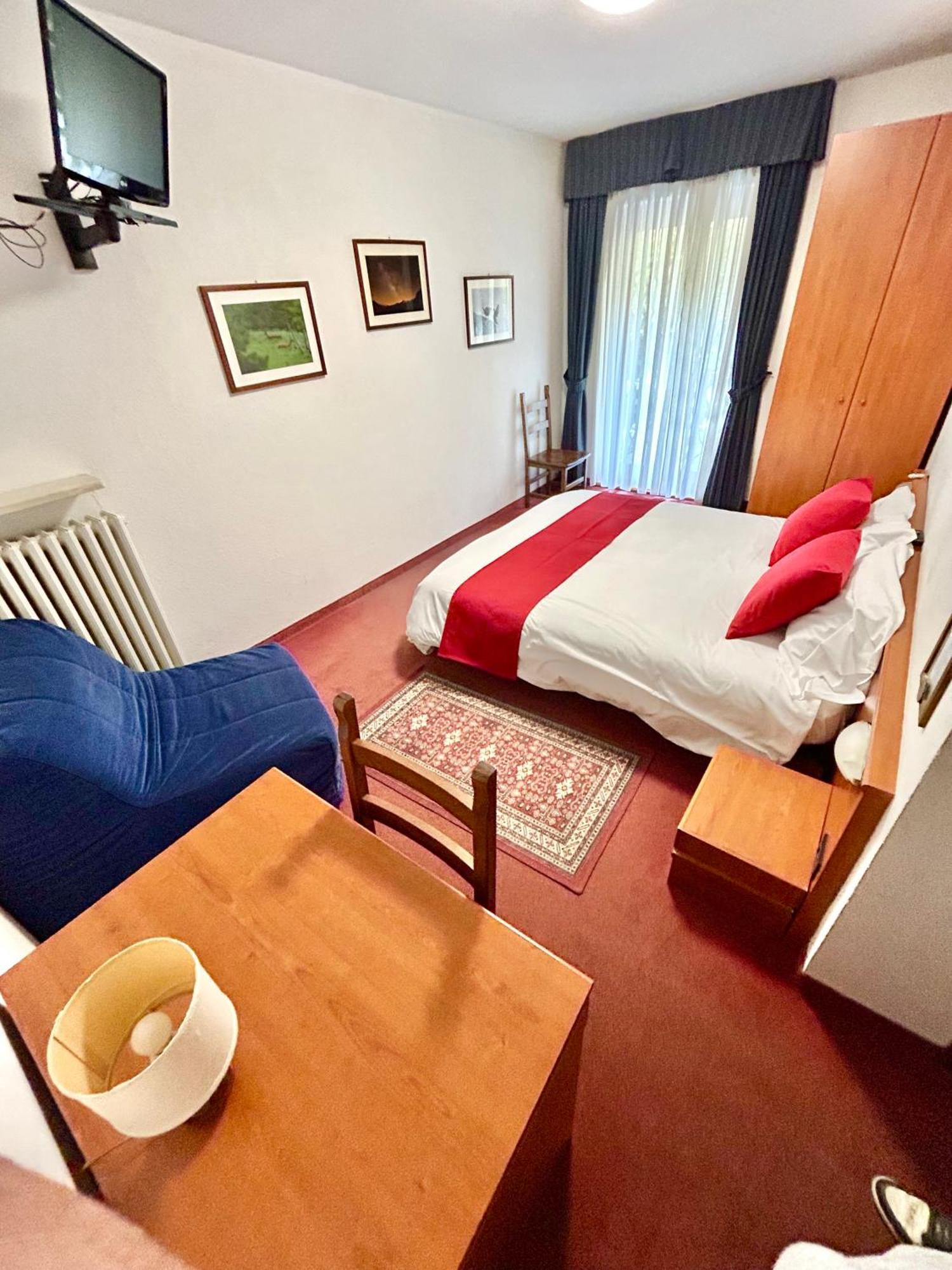 Hotel La Nigritella Bardonecchia Exteriör bild